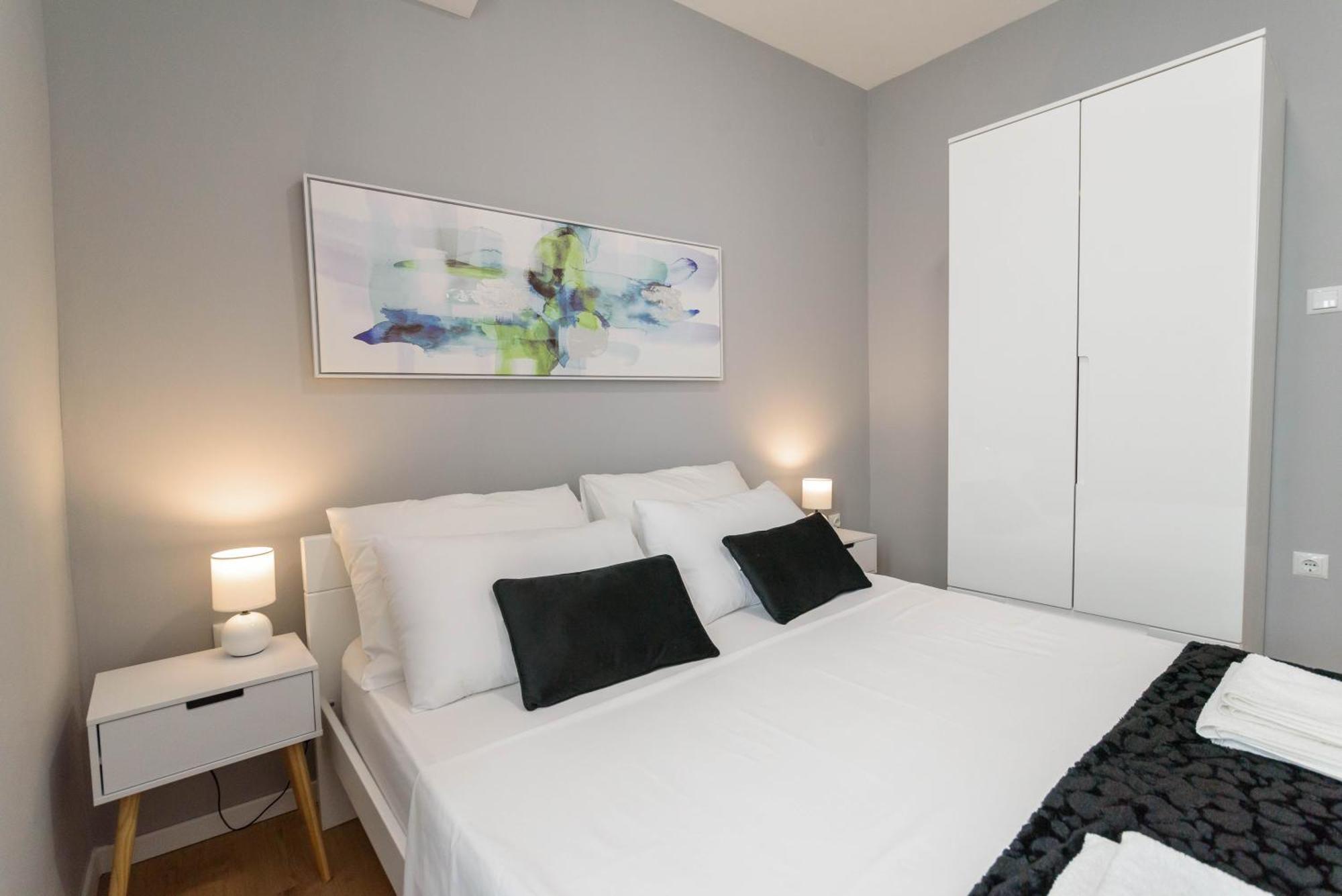 Appartement Poluotok 2 *