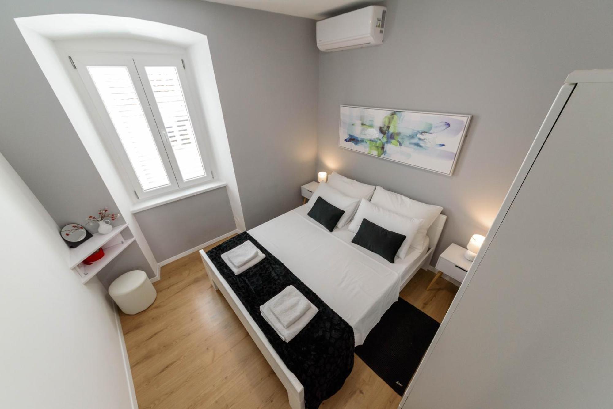 Poluotok 2 Appartement Zadar
