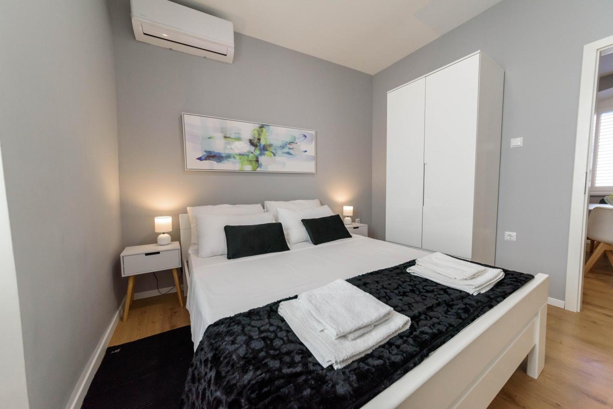 Appartement Poluotok 2